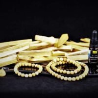 Palo Santo. zestaw, olej, drewienka, korale, kolczyki, bransoletka, stożki butelak fusing,